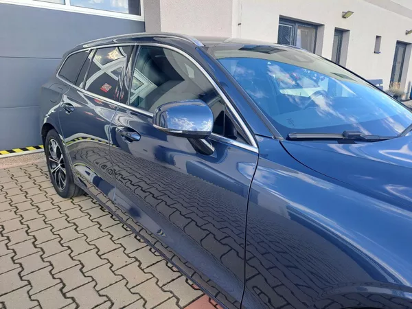 Volvo V60 2.0 B4 Momentum, ZÁRUKA - foto 7