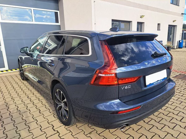 Volvo V60 2.0 B4 Momentum, ZÁRUKA - foto 8