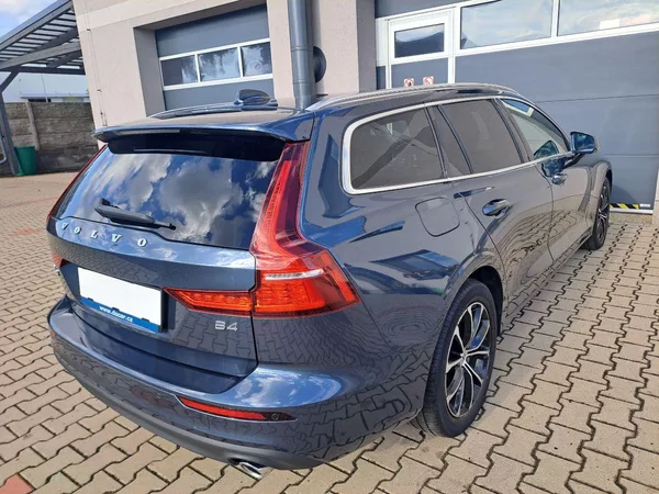 Volvo V60 2.0 B4 Momentum, ZÁRUKA - foto 9