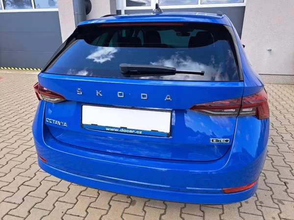 Škoda Octavia 1.0 TSI MHEV e-TEC, ZÁRUKA - foto 12