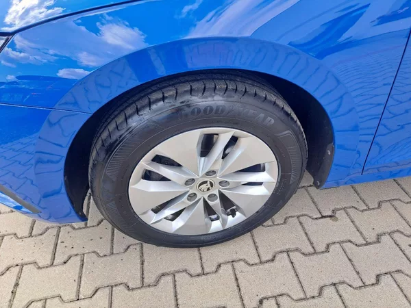 Škoda Octavia 1.0 TSI MHEV e-TEC, ZÁRUKA - foto 6