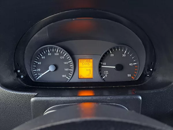 Mercedes-Benz Sprinter 211 CDI - foto 21