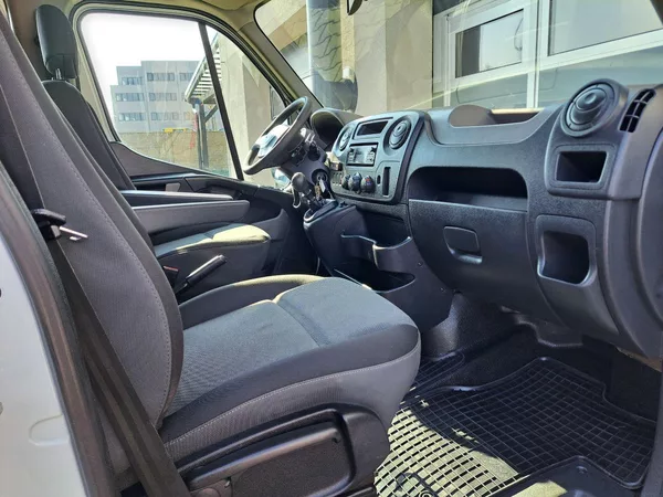 Renault Master 2.3 DCI 120kW, 6 míst, ZÁRUKA - foto 28