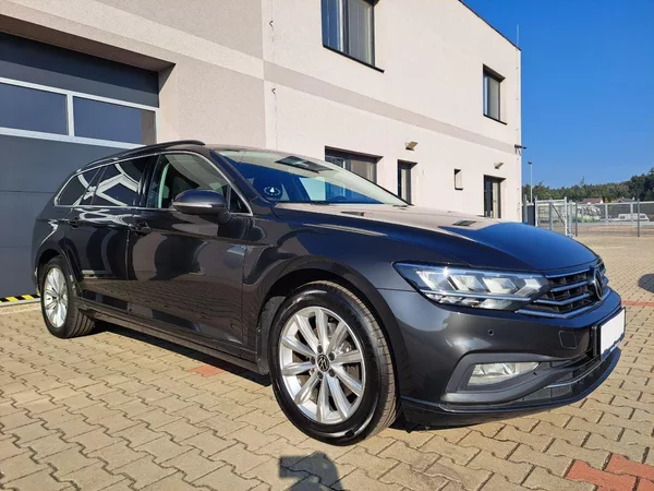 Volkswagen Passat 1.5 TSI DSG, ZÁRUKA - foto 2