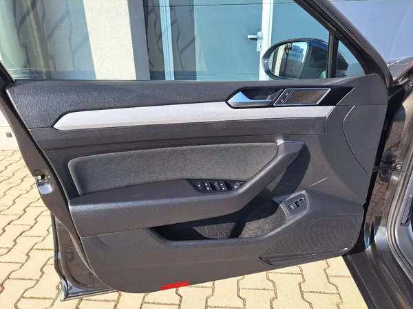 Volkswagen Passat 1.5 TSI DSG, ZÁRUKA - foto 21