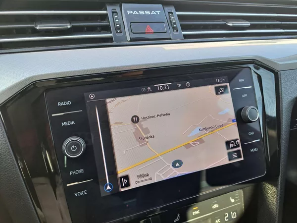 Volkswagen Passat 1.5 TSI DSG, ZÁRUKA - foto 28