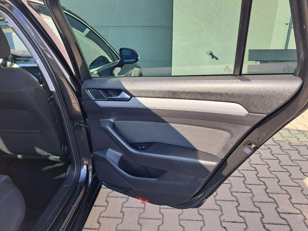 Volkswagen Passat 1.5 TSI DSG, ZÁRUKA - foto 33