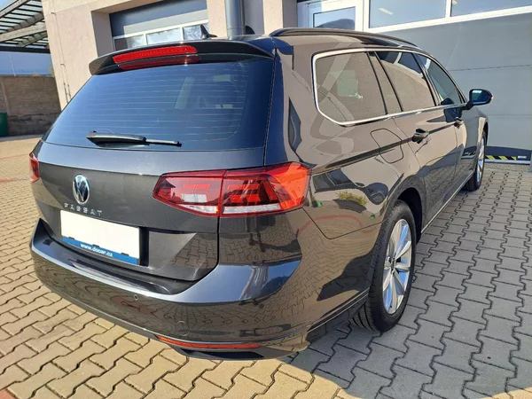Volkswagen Passat 1.5 TSI DSG, ZÁRUKA - foto 9