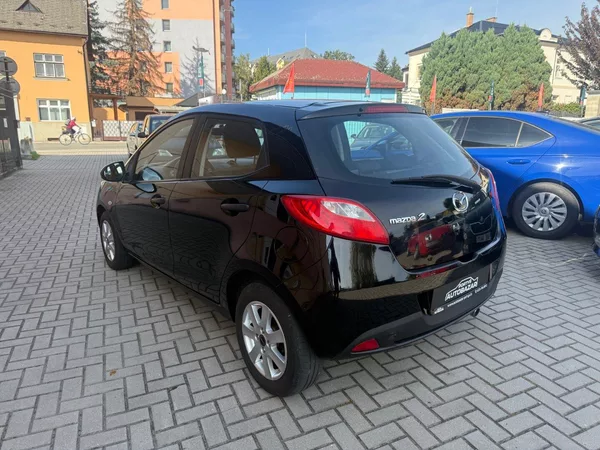 Mazda 2 1.3 16V - foto 2