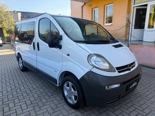 Opel Vivaro 1.9 DI - foto 5