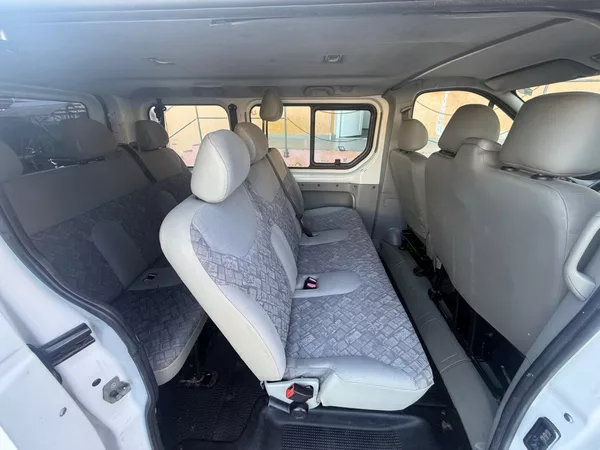 Opel Vivaro 1.9 DI - foto 8