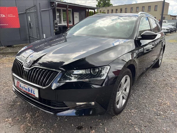 Škoda Superb 2,0 TDi DSG NAVI BIXEN ACC AL