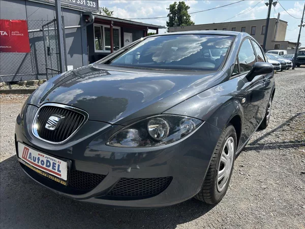 Seat Leon 1,6 MPi Serviska,Klima,8xPneu