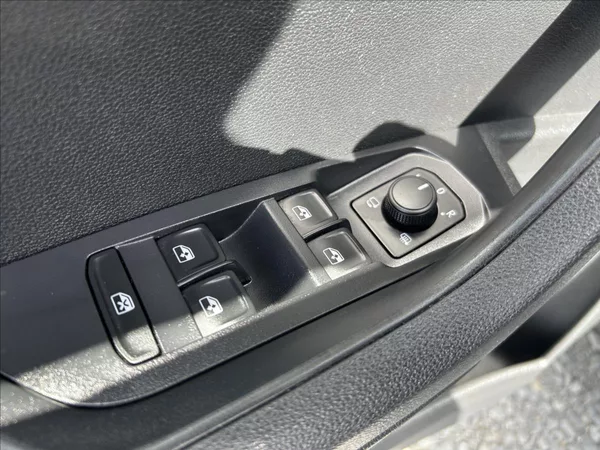 Škoda Karoq 1,0 TSi DPH Kessy,LED,1xMajit - foto 12