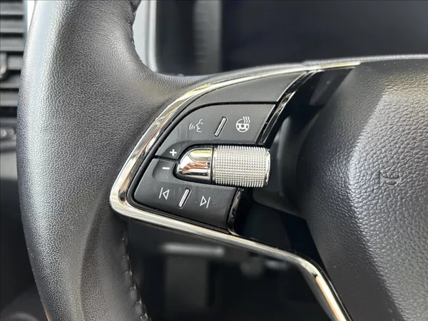 Škoda Karoq 1,0 TSi DPH Kessy,LED,1xMajit - foto 25