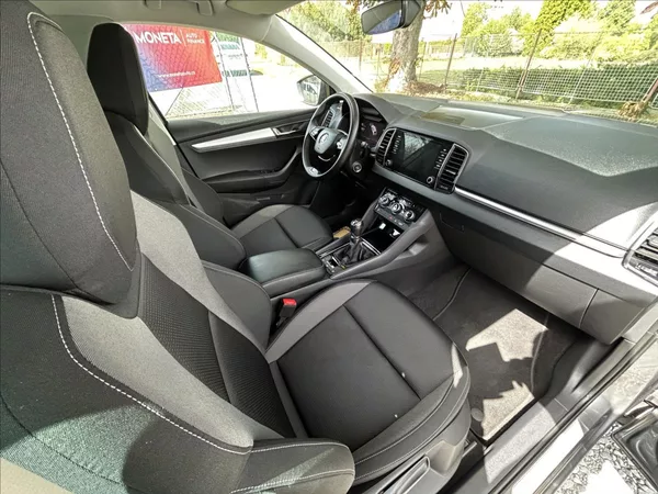 Škoda Karoq 1,0 TSi DPH Kessy,LED,1xMajit - foto 33