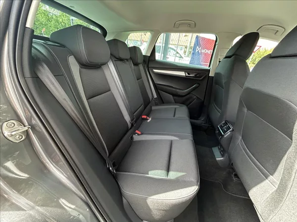 Škoda Karoq 1,0 TSi DPH Kessy,LED,1xMajit - foto 36