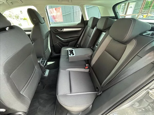 Škoda Karoq 1,0 TSi DPH Kessy,LED,1xMajit - foto 37