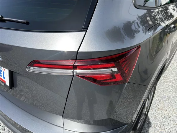Škoda Karoq 1,0 TSi DPH Kessy,LED,1xMajit - foto 40