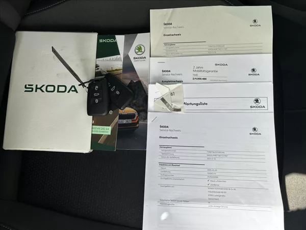 Škoda Karoq 1,0 TSi DPH Kessy,LED,1xMajit - foto 48