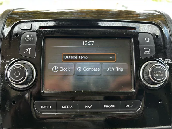 Citroën Jumper 2,2 HDi Tažné,Handsfree,Senzo - foto 17