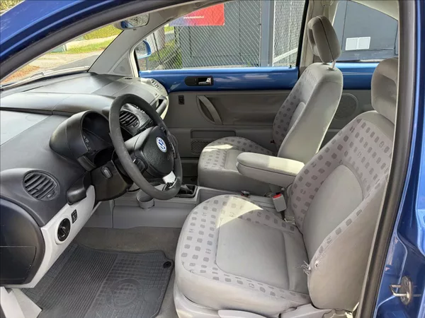 Volkswagen New Beetle 1,9 TDi 66 kW Klima,VyhřSedad - foto 11