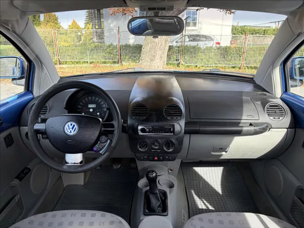 Volkswagen New Beetle 1,9 TDi 66 kW Klima,VyhřSedad - foto 15