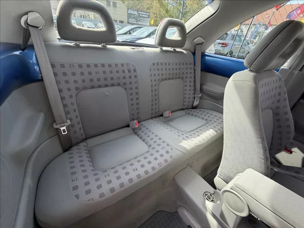 Volkswagen New Beetle 1,9 TDi 66 kW Klima,VyhřSedad - foto 23