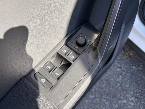 Seat Arona 1,0 TSi DPH ParkPilot,LED,Kes - foto 12