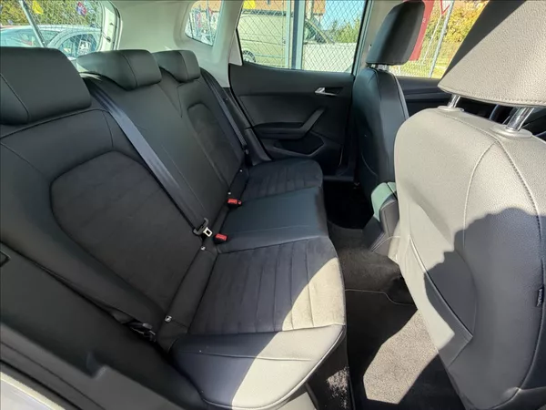 Seat Arona 1,0 TSi DPH ParkPilot,LED,Kes - foto 35