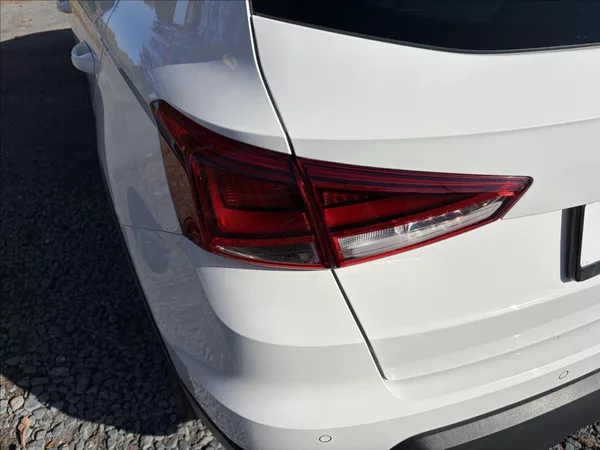 Seat Arona 1,0 TSi DPH ParkPilot,LED,Kes - foto 39