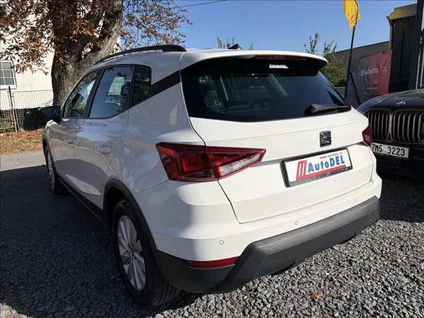 Seat Arona 1,0 TSi DPH ParkPilot,LED,Kes - foto 4