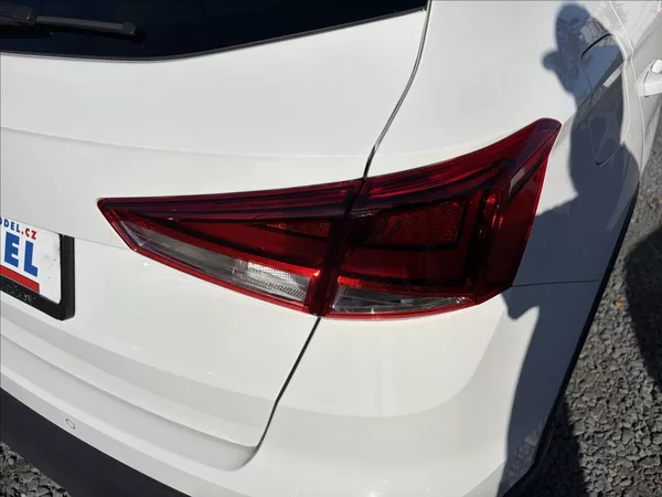 Seat Arona 1,0 TSi DPH ParkPilot,LED,Kes - foto 40
