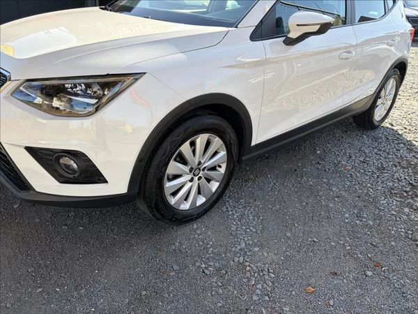 Seat Arona 1,0 TSi DPH ParkPilot,LED,Kes - foto 44