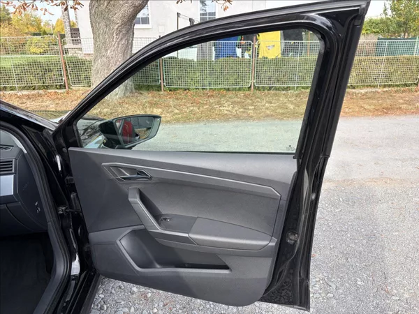 Seat Arona 1,0 TSi ACC,Kessy,Tažné,Navig - foto 28