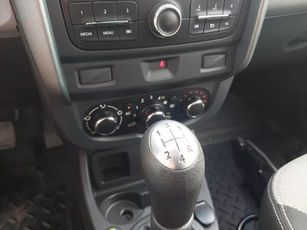 Dacia Duster 1.6i-16v originalní LPG - foto 12