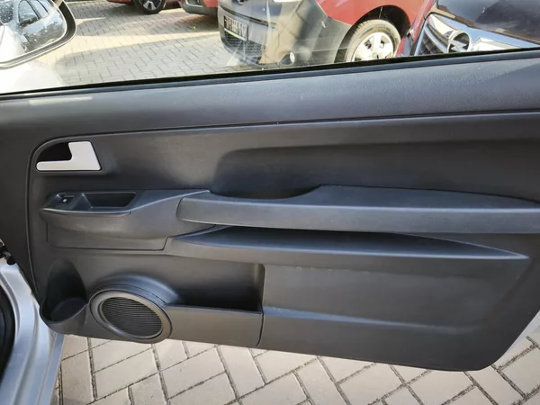 Volkswagen Fox 1,2 40kW - foto 21