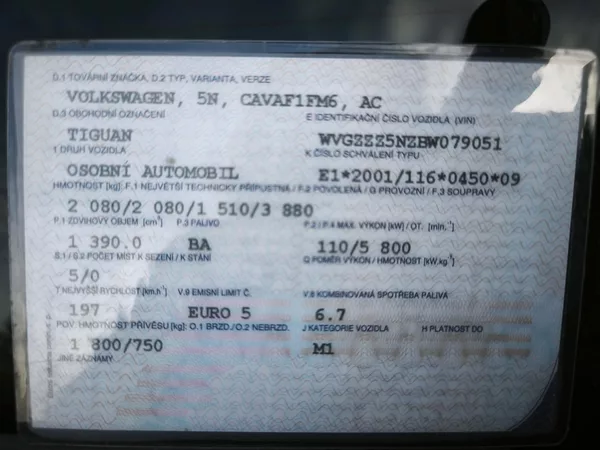 Volkswagen Tiguan 1,4TSi-110kW - foto 11