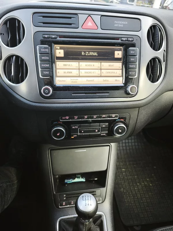 Volkswagen Tiguan 1,4TSi-110kW - foto 8