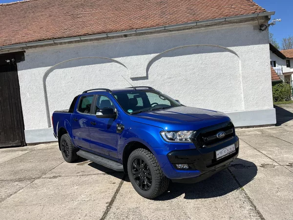 Ford Ranger 3.2TDCI AUTO KAMERA ACC ROLETA