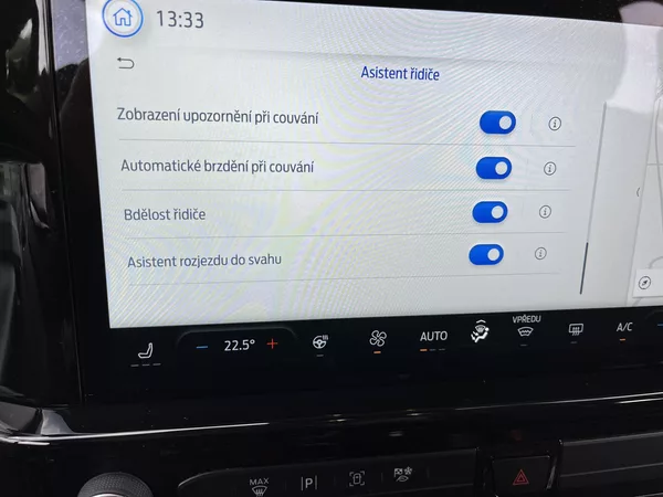 Ford Tourneo Custom L2*TITANIUM*2xŠOUPKY*8m*KAMERA - foto 29