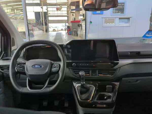 Ford Tourneo Custom L2*TITANIUM*2xŠOUPKY*8m*KAMERA - foto 5