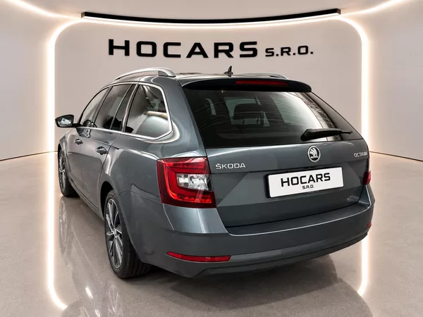 Škoda Octavia 2.0TDI*LaK*TAŽNÉ*NEZ*TOP*NAVI - foto 4