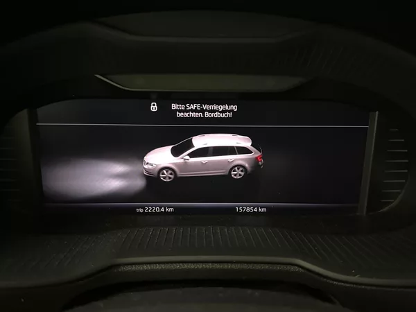 Škoda Octavia 2.0TDI*LaK*TAŽNÉ*NEZ*TOP*NAVI - foto 9