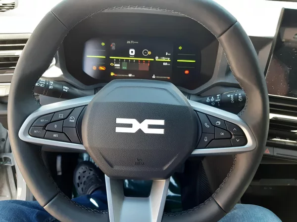 Dacia Duster Journey mild hybrid 140k - foto 11