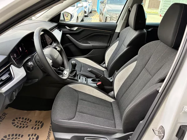Škoda Kamiq 85kw, TOP SELECTION,1.MAJITEL. - foto 11