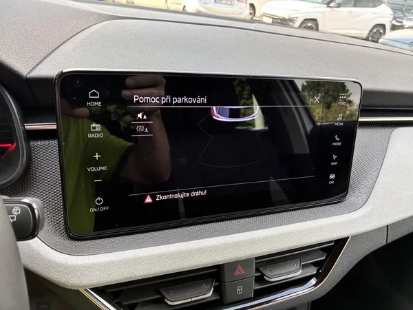 Škoda Kamiq 85kw, TOP SELECTION,1.MAJITEL. - foto 22