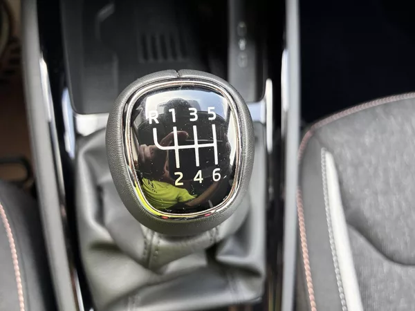 Škoda Kamiq 85kw, TOP SELECTION,1.MAJITEL. - foto 23