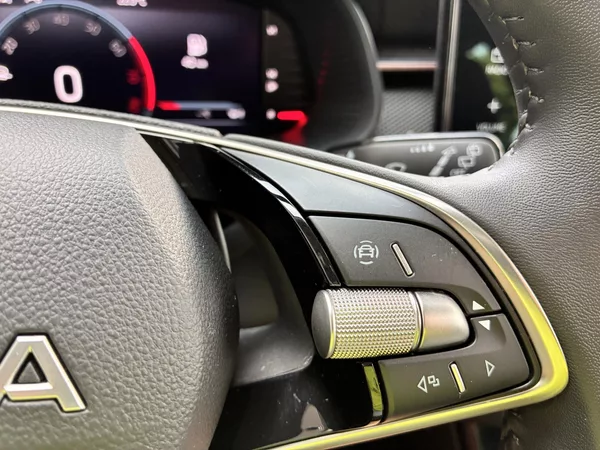 Škoda Kamiq 85kw, TOP SELECTION,1.MAJITEL. - foto 27