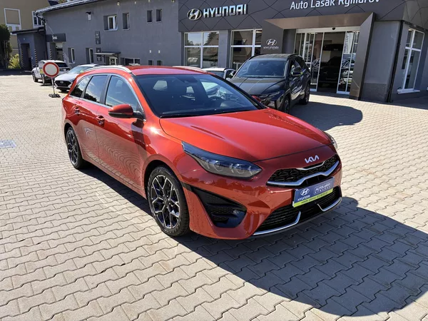 Kia Ceed 1.5T-GDi 118kW GT LINE AUTOMAT